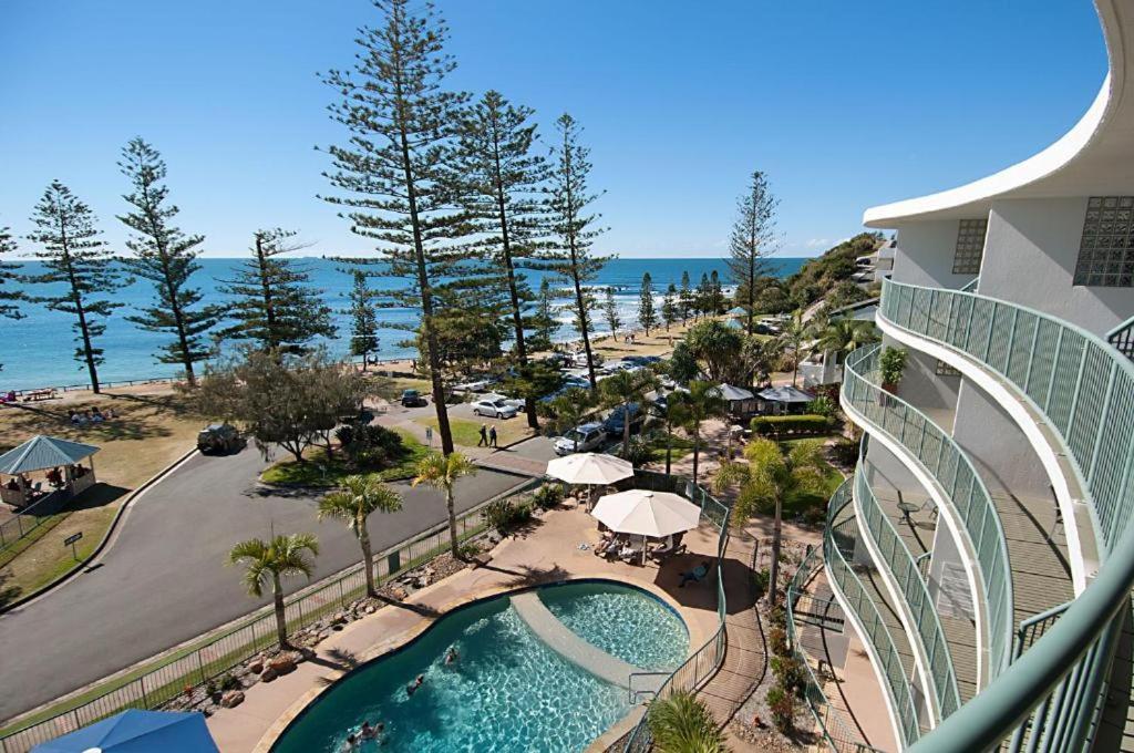 The Norfolks On Moffat Beach Caloundra Buitenkant foto