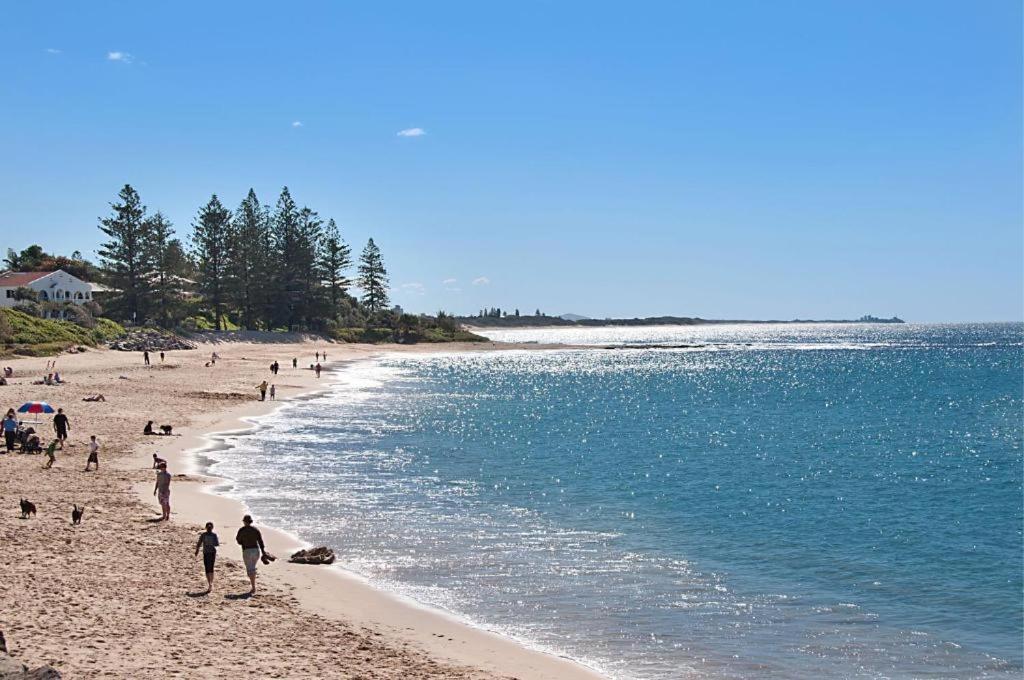 The Norfolks On Moffat Beach Caloundra Buitenkant foto