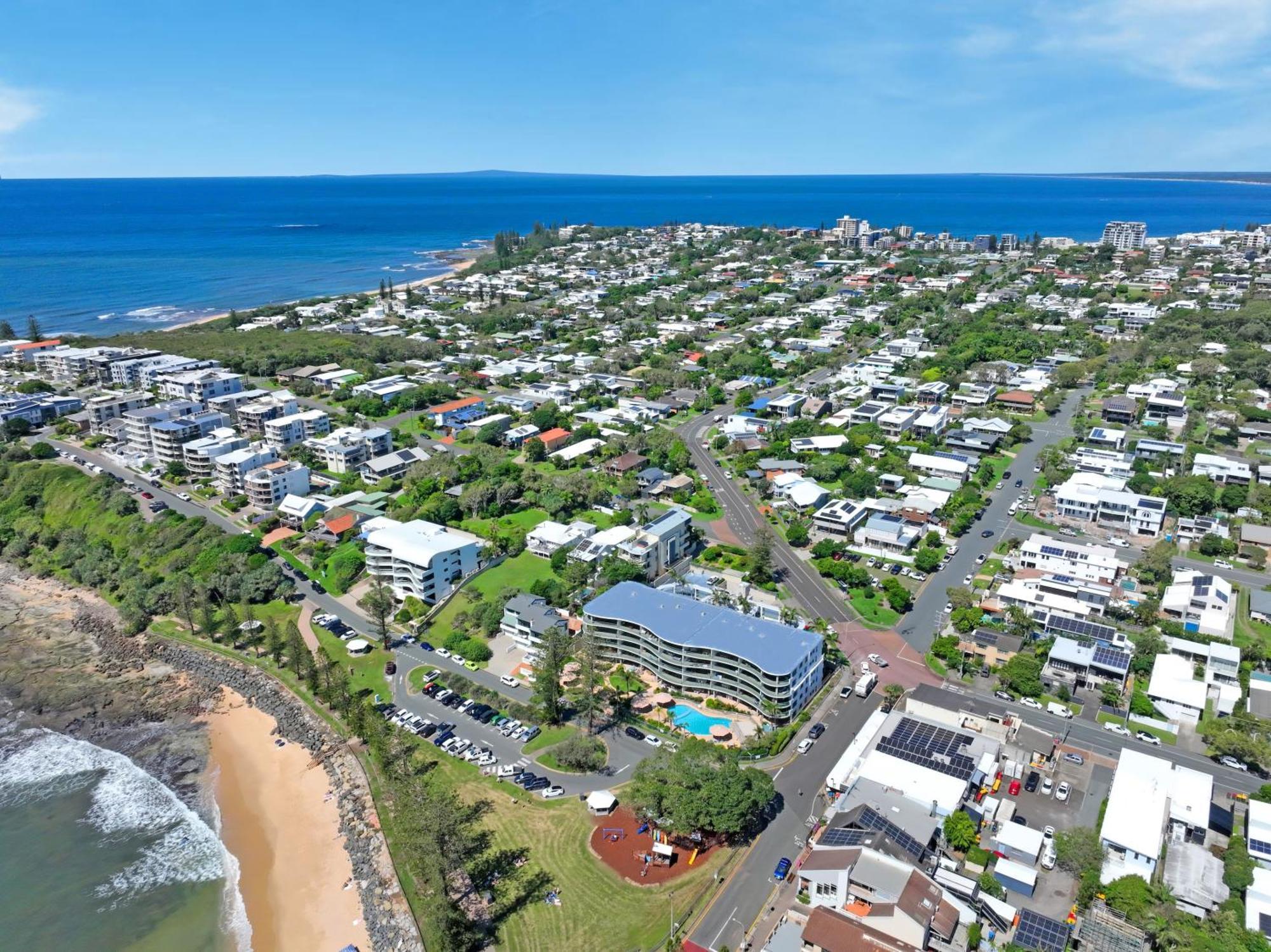 The Norfolks On Moffat Beach Caloundra Buitenkant foto