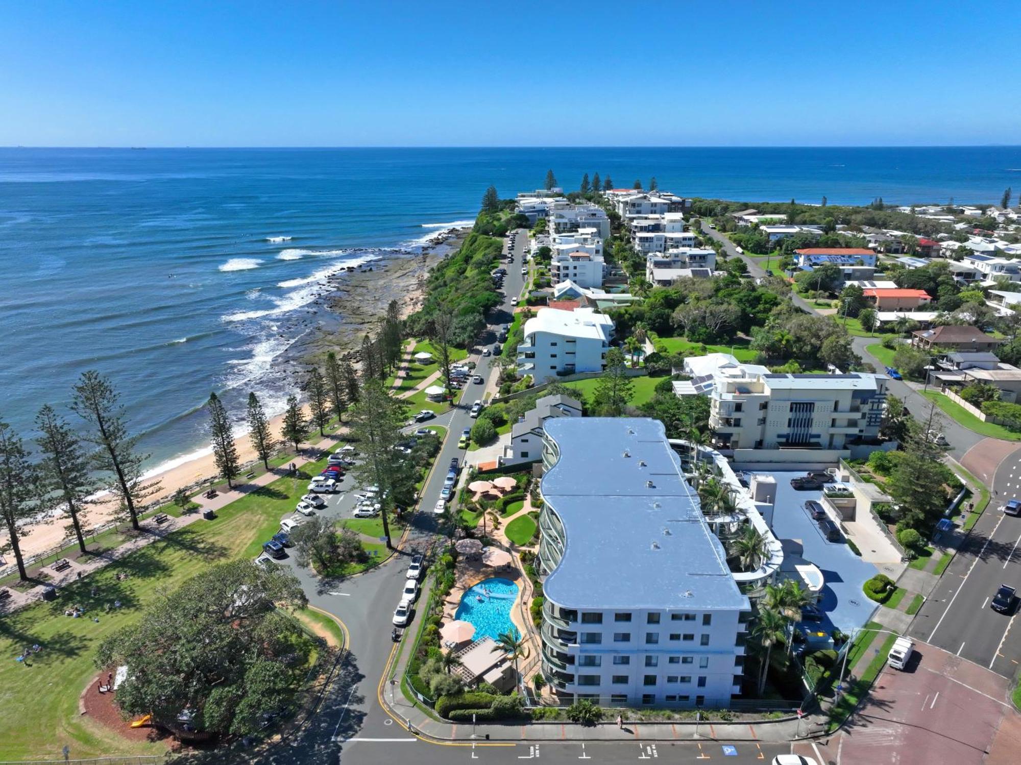 The Norfolks On Moffat Beach Caloundra Buitenkant foto