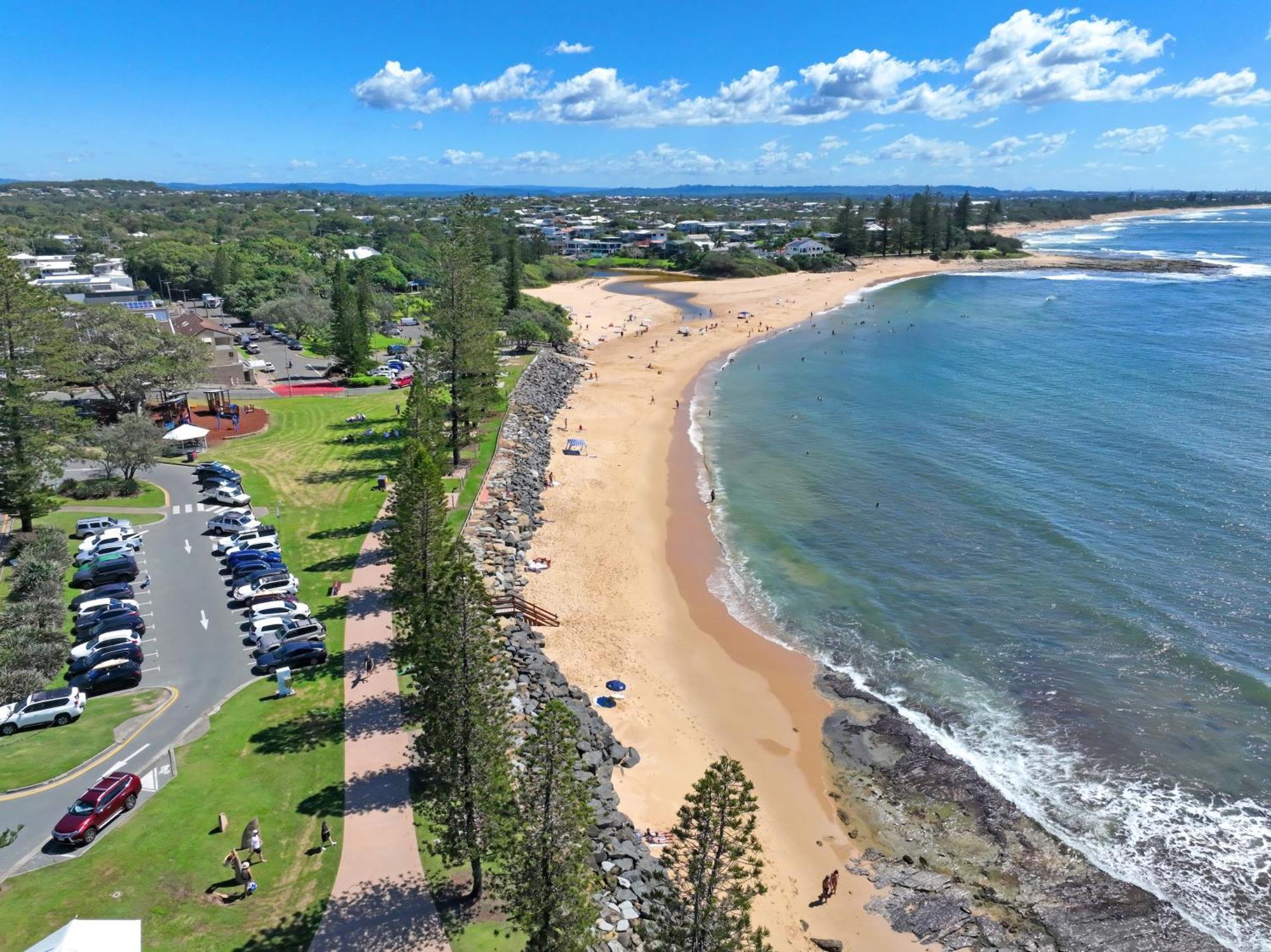 The Norfolks On Moffat Beach Caloundra Buitenkant foto