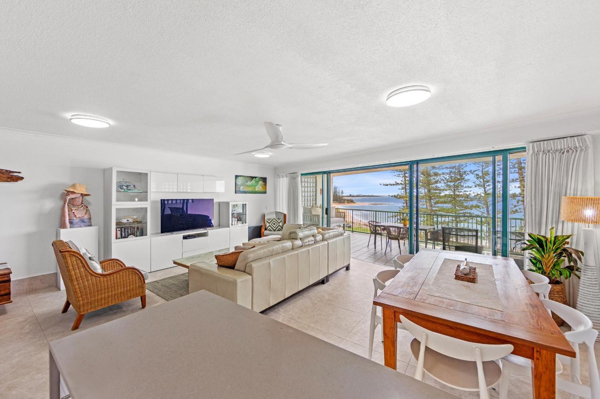 The Norfolks On Moffat Beach Caloundra Buitenkant foto