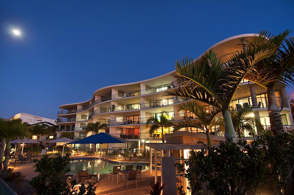 The Norfolks On Moffat Beach Caloundra Buitenkant foto